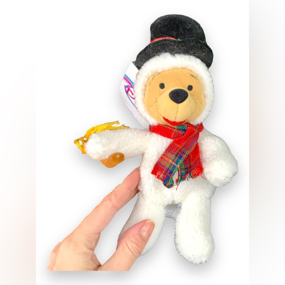 The Disney Store - Reindeer Pooh 8”